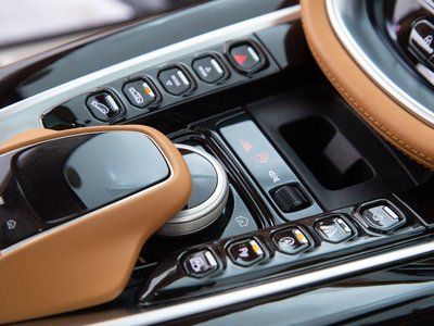 2022 Aston Martin DBX — миниатюра 58