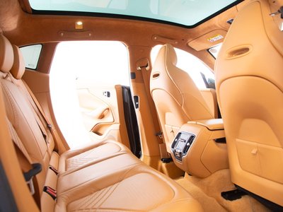 2022 Aston Martin DBX — миниатюра 62