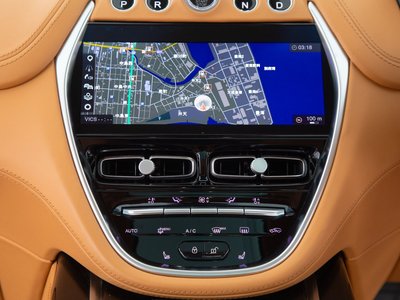 2022 Aston Martin DBX — миниатюра 55