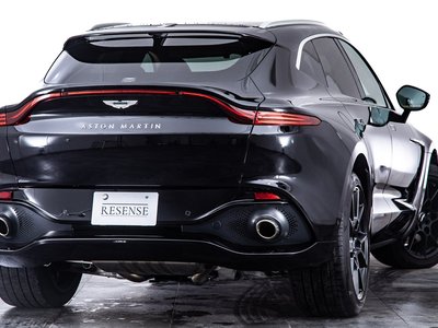 2022 Aston Martin DBX — миниатюра 13
