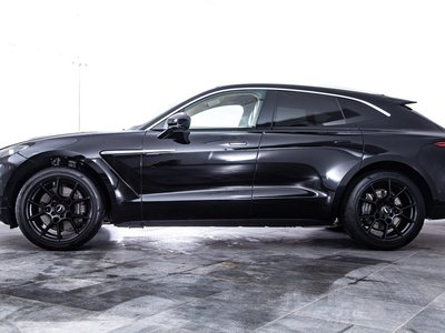 2022 Aston Martin DBX — миниатюра 9