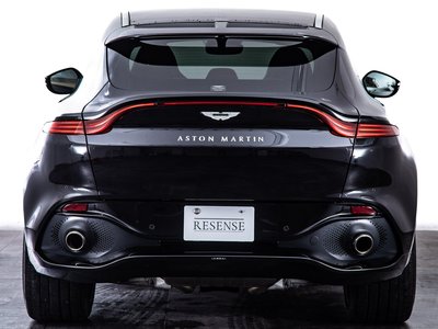 2022 Aston Martin DBX — миниатюра 12