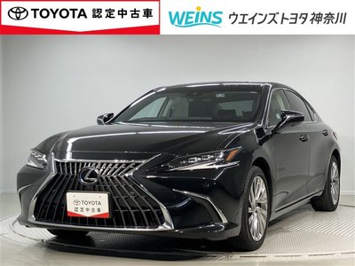2023 Lexus ES photo 1