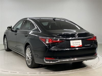 2023 Lexus ES photo 5