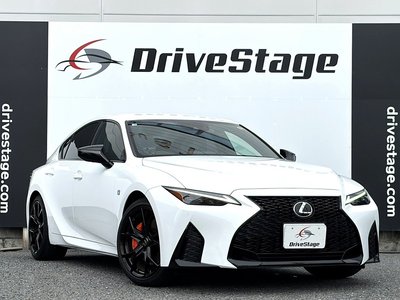 2025 Lexus IS photo 3