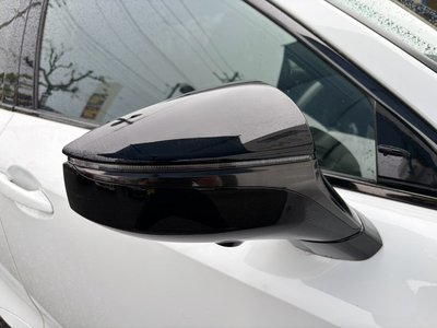 2025 Lexus IS thumbnail 36