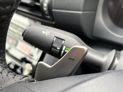 2025 Lexus IS thumbnail 45