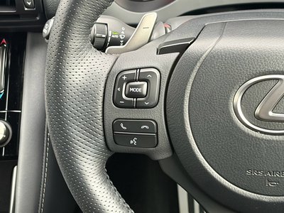 2025 Lexus IS thumbnail 23