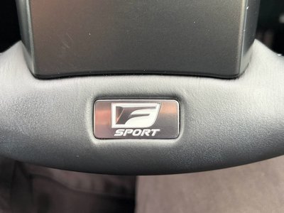 2025 Lexus IS thumbnail 24