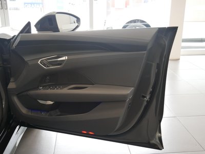 2025 AUDI E-TRON GT QUATTRO thumbnail 75