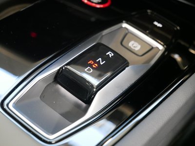 2025 AUDI E-TRON GT QUATTRO thumbnail 25