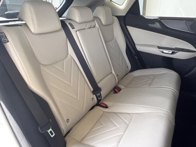 صورة مصغرة 11 لـ 2025 Lexus NX