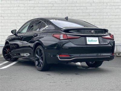2023 Lexus ES thumbnail 24
