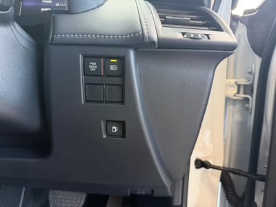 2025 Toyota ALPHARD — фото 26