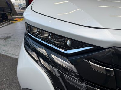 2025 Toyota ALPHARD — фото 11