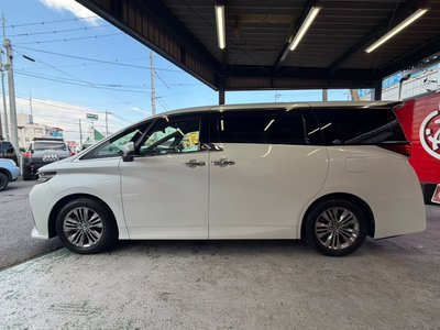 2025 Toyota ALPHARD — фото 8