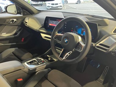 2025 BMW 1 SERIES 照片 3