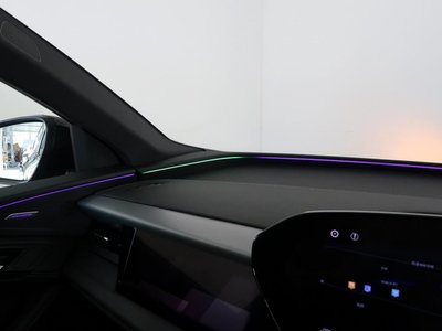 صورة 17 لـ 2025 AUDI Q6 E-TRON