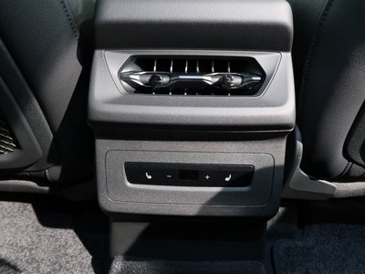 صورة 19 لـ 2025 AUDI Q6 E-TRON