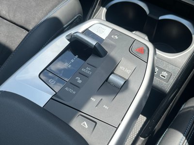 2025 BMW X1 photo 7