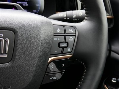 صورة 15 لـ 2023 Toyota CROWN SPORT