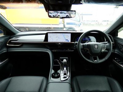 صورة 2 لـ 2023 Toyota CROWN SPORT
