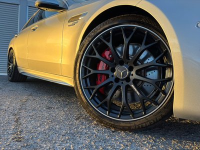 2025 Mercedes-BENZ C-CLASS AMG — фото 13