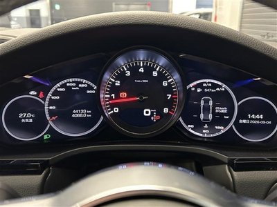 2019 Porsche CAYENNE photo 12
