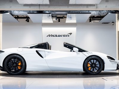 صورة 6 لـ 2026 Mclaren ARTURA SPIDER