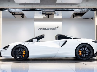 صورة 8 لـ 2026 Mclaren ARTURA SPIDER
