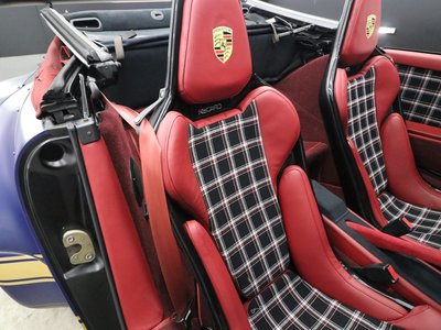 صورة مصغرة 33 لـ 1990 Porsche 911