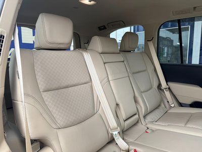 صورة 48 لـ 2024 Toyota LAND CRUISER 300