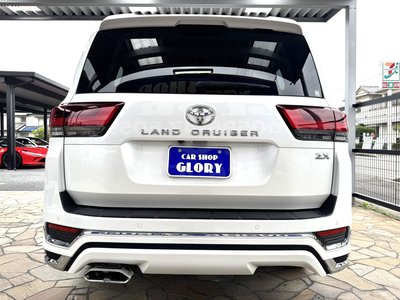 صورة 7 لـ 2024 Toyota LAND CRUISER 300