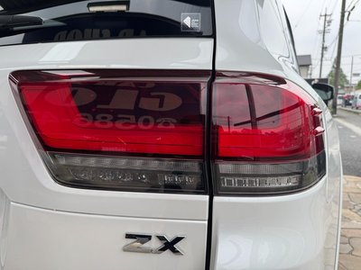 صورة 67 لـ 2024 Toyota LAND CRUISER 300