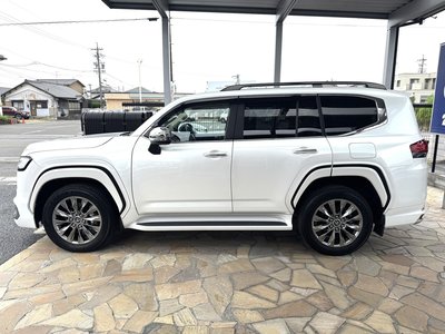 صورة 79 لـ 2024 Toyota LAND CRUISER 300