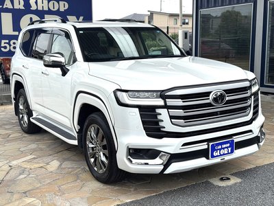 صورة 8 لـ 2024 Toyota LAND CRUISER 300