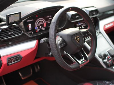 2020 Lamborghini URUS — миниатюра 9