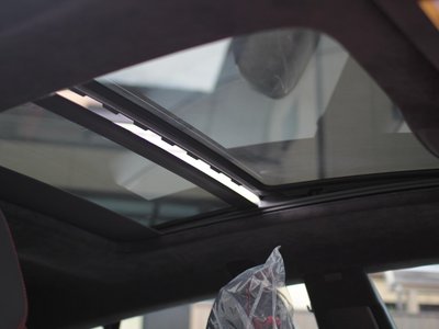 2020 Lamborghini URUS — миниатюра 25