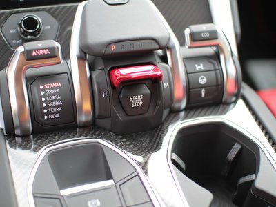 2020 Lamborghini URUS — миниатюра 14