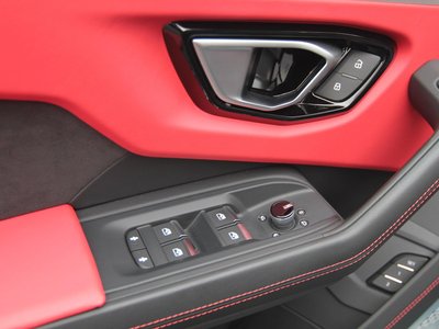 2020 Lamborghini URUS — миниатюра 19