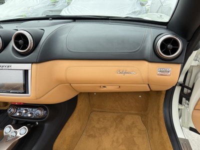 صورة 54 لـ 2009 Ferrari CALIFORNIA