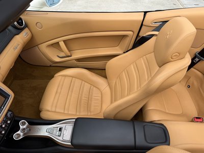 صورة 46 لـ 2009 Ferrari CALIFORNIA
