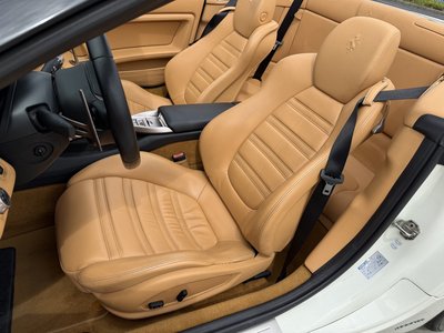 صورة 41 لـ 2009 Ferrari CALIFORNIA