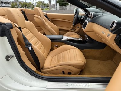 صورة 44 لـ 2009 Ferrari CALIFORNIA