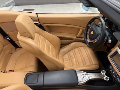 صورة 45 لـ 2009 Ferrari CALIFORNIA