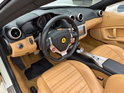 صورة 39 لـ 2009 Ferrari CALIFORNIA