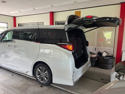 2024 Toyota ALPHARD — фото 16