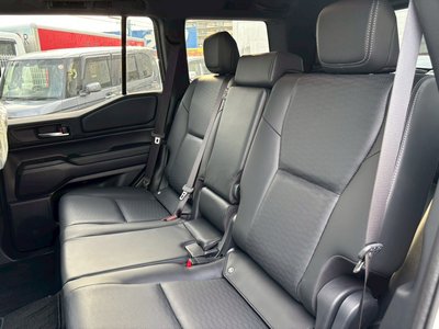 صورة 43 لـ 2025 Toyota LAND CRUISER 250