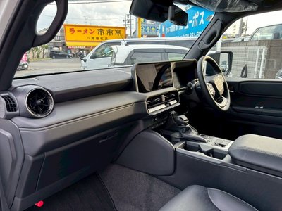 صورة 40 لـ 2025 Toyota LAND CRUISER 250