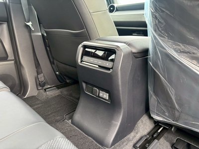 صورة 52 لـ 2025 Toyota LAND CRUISER 250